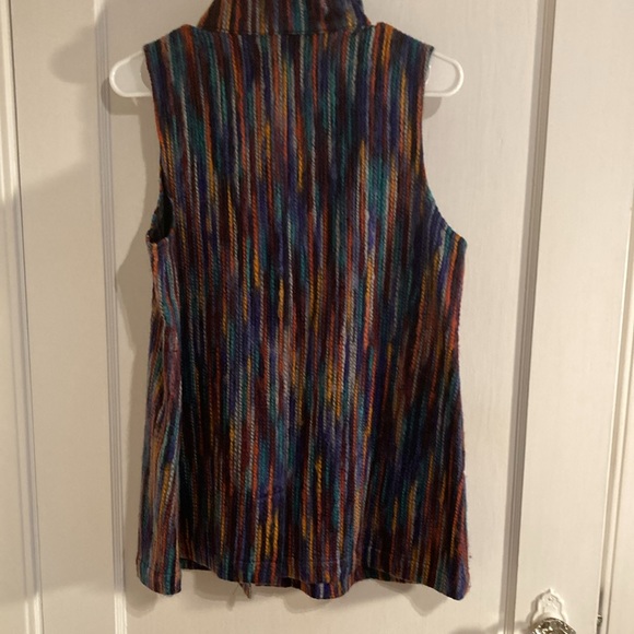 Women’s Habitat vest. - Picture 3 of 5